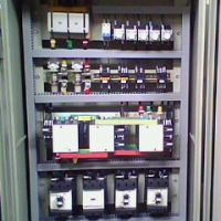 成都起重機廠家生產制造_電器柜